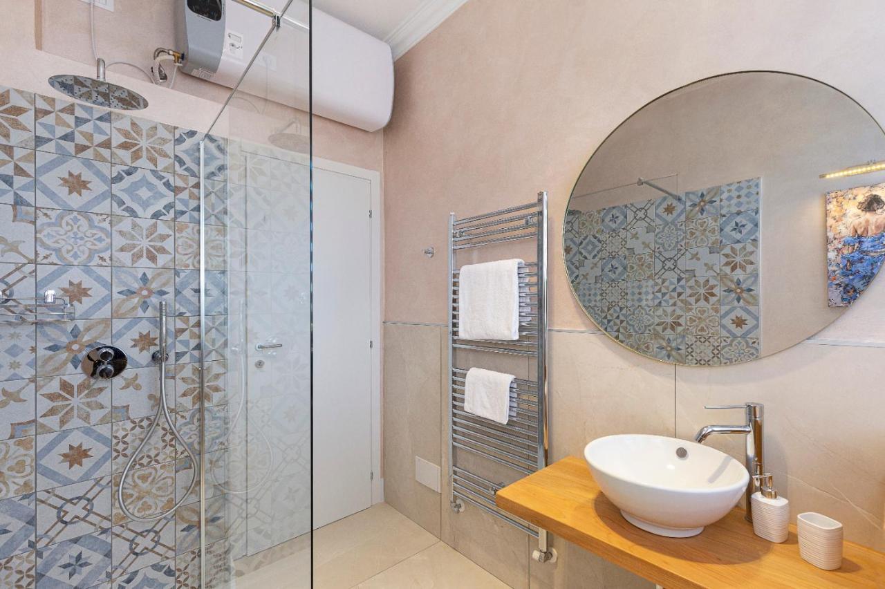 Apartamento Iris Apartment Lesa Exterior photo